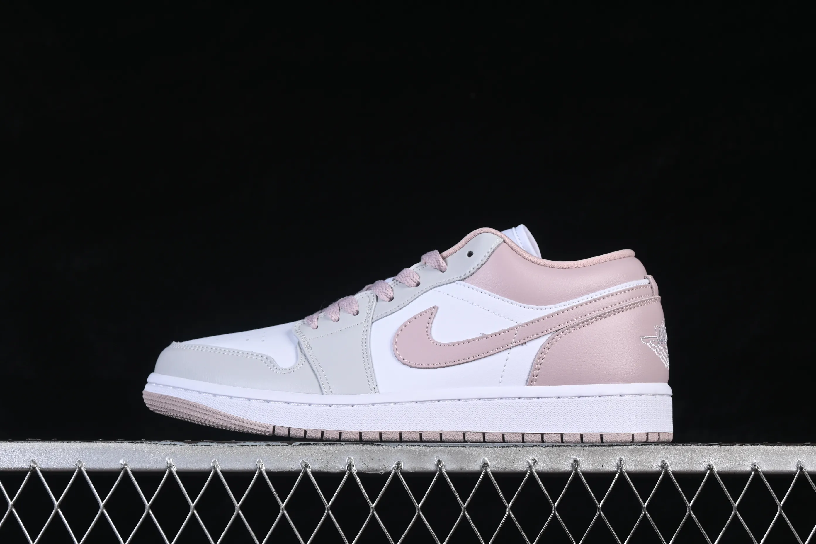 All categories Air Jordan Jordan series basketball shoes Air Jordan 1 Low Air Jordan 1 Low AJ1 Joe 1 rice white powder low-top cultural casual sneakers DC0774-606
